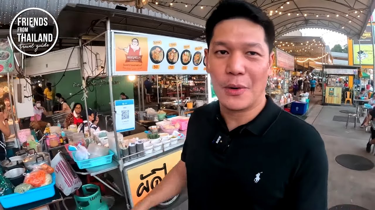 Market with FOOD !! I always come here!! Tourist never know!! Bangkok  Thailand Guide